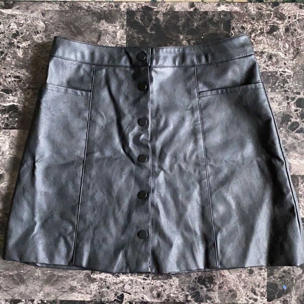 Faux leather skirt, size 6
